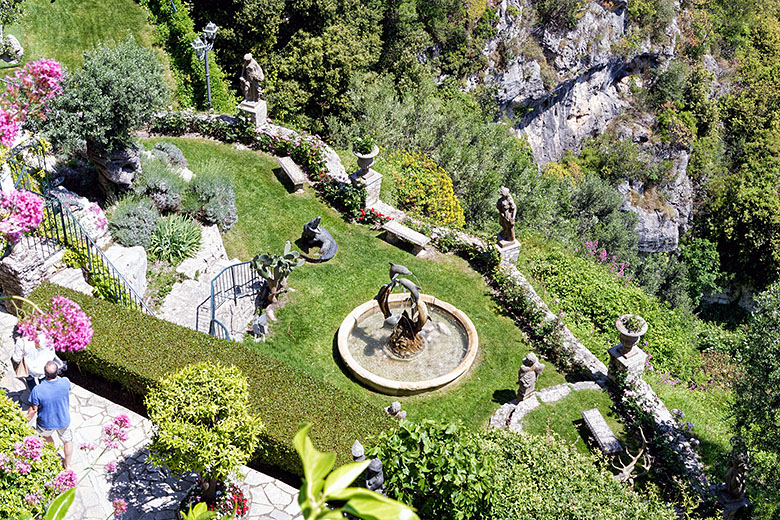 The lower gardens and the dolphin fountain