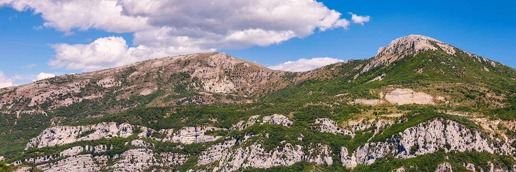 The 'Puy de Tourrettes' and the 'Pic de Courmettes' seen from Gourdon