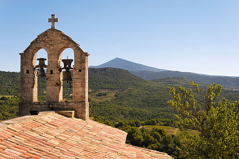 The church bells of Suzette and the Mont Ventoux