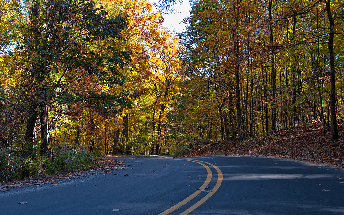 Pilot Mountain Road, North Carolina, United States (Nikon D300 photo)
