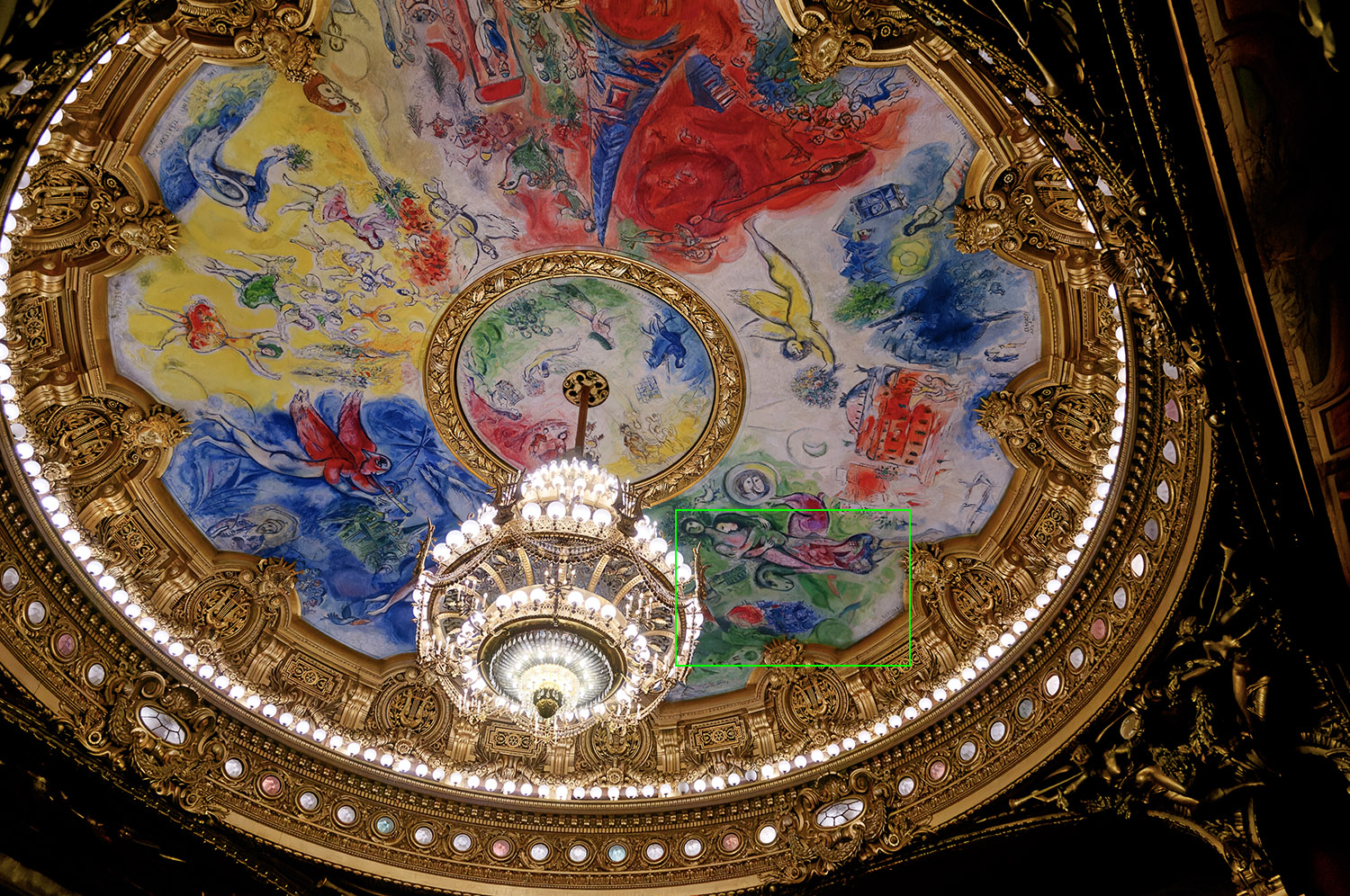 Paris Opera ceiling, December 2011, Nikon D300 – ISO 3200 – 1/500 – ƒ/3.5 – 72mm – Exp. -⅓. (Click to download the raw file)
