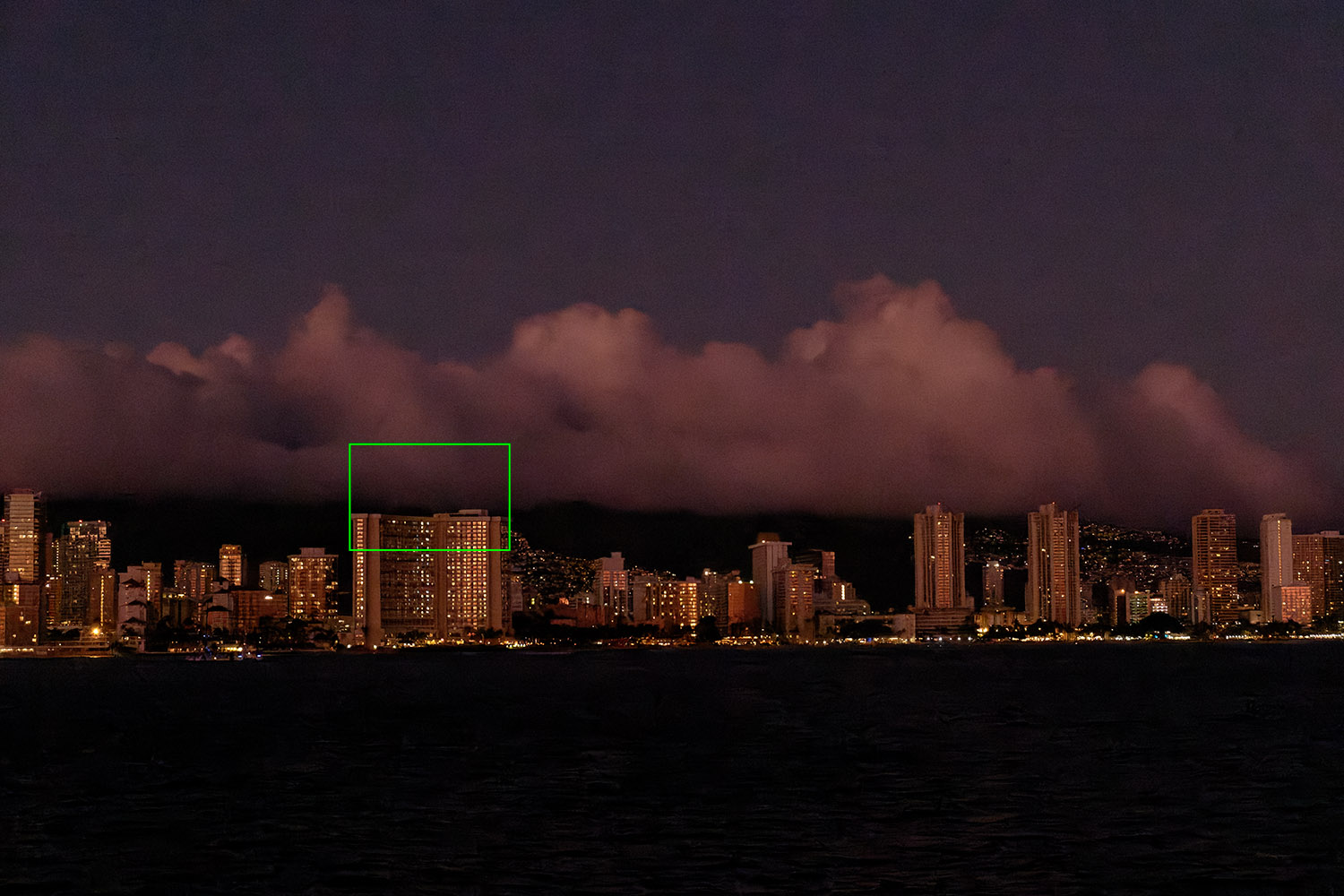 Skyline, Honolulu, October 2021, ISO 51200 – 1/105 – ƒ/7.1 – 59mm – Exp. -⅔. (Click to download the raw file)