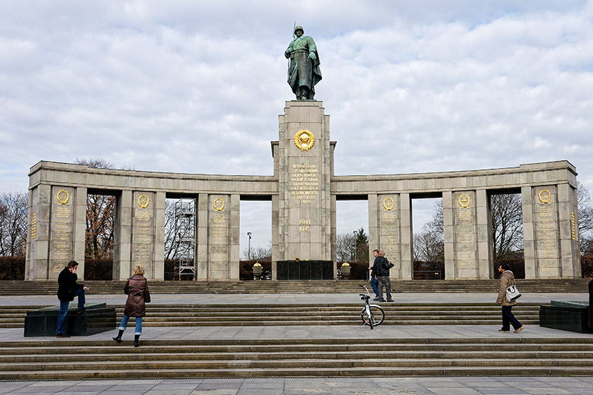 Berlin, Germany, Soviet Memorial, 39mm (unmodified)