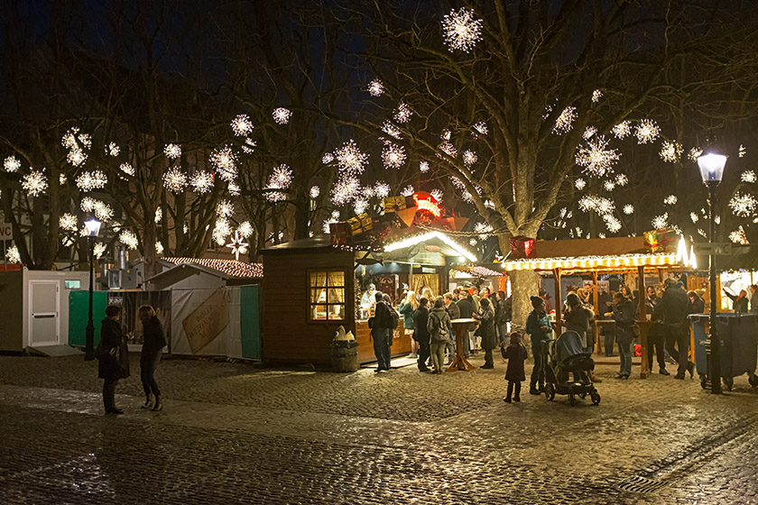 Christmas market on 'Münsterplatz'