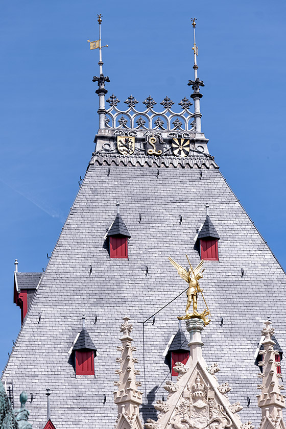 Detail of the City Hall roof