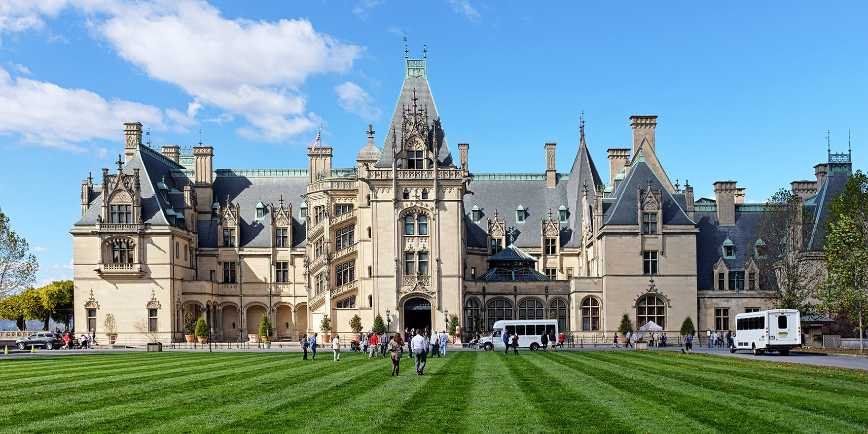 Biltmore House seen from the front lawn