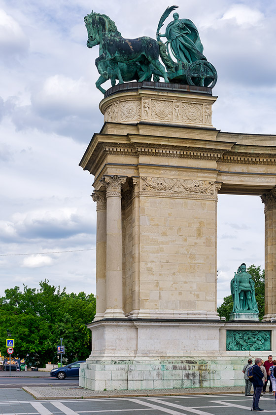 The statue of peace on the right colonnade