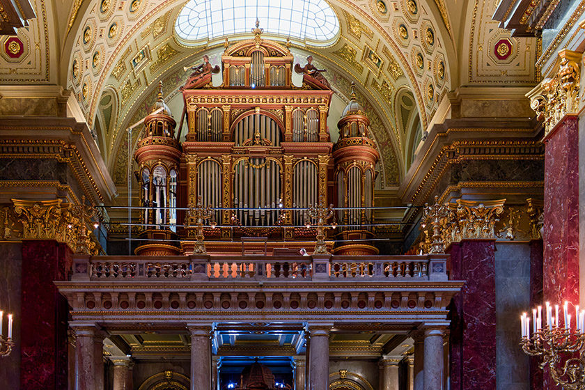 The 1905 organ was completely restored in 1993