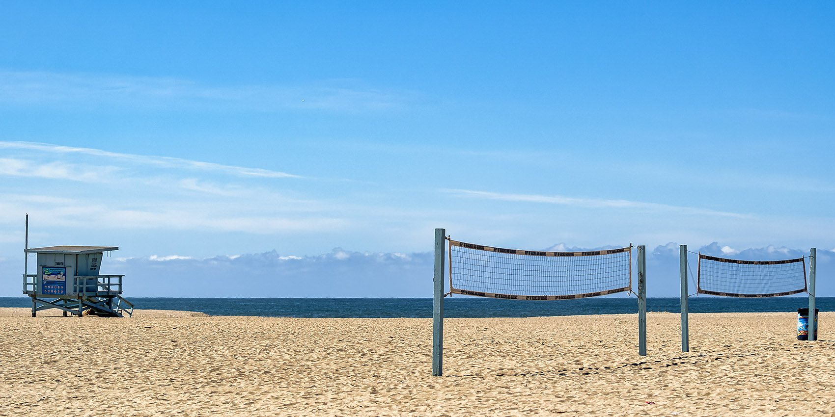 After leaving Santa Barbara around 8:45 a.m., we arrived at the wonderful beaches of Venice at 10:30 a.m.