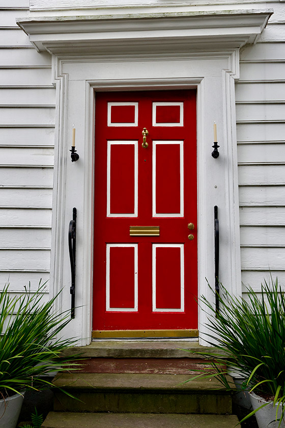 Red door on Ladson Street