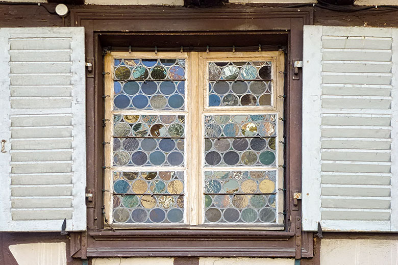 The way they used to make windows in the Middle Ages