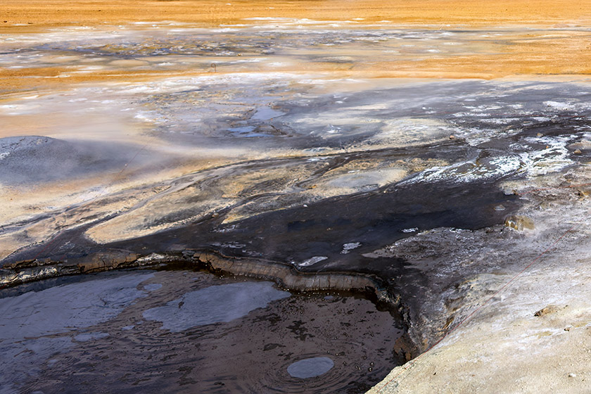 The colors of the ground are amazing