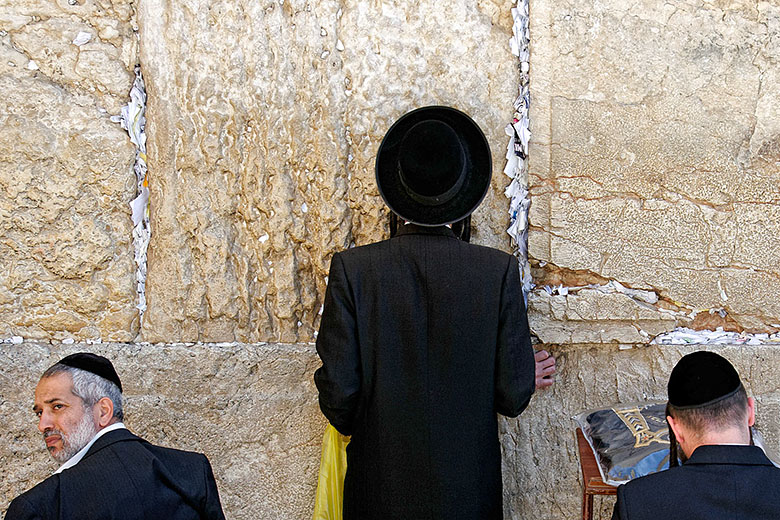Jews praying at the Wailing Wall