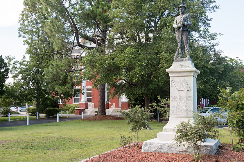 Beaufort Courthouse and Confederate Memorial