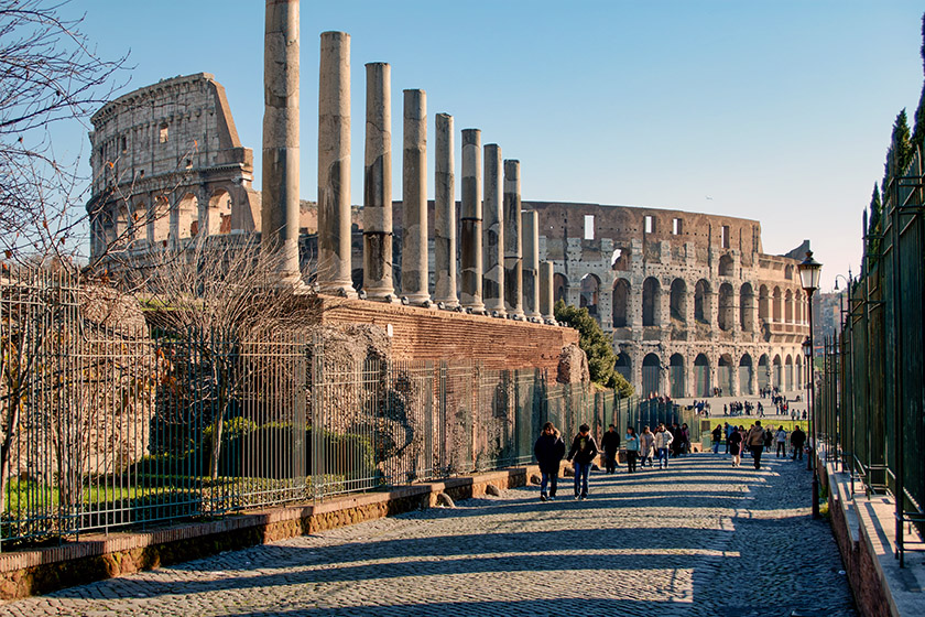 Walking towards the Colosseum