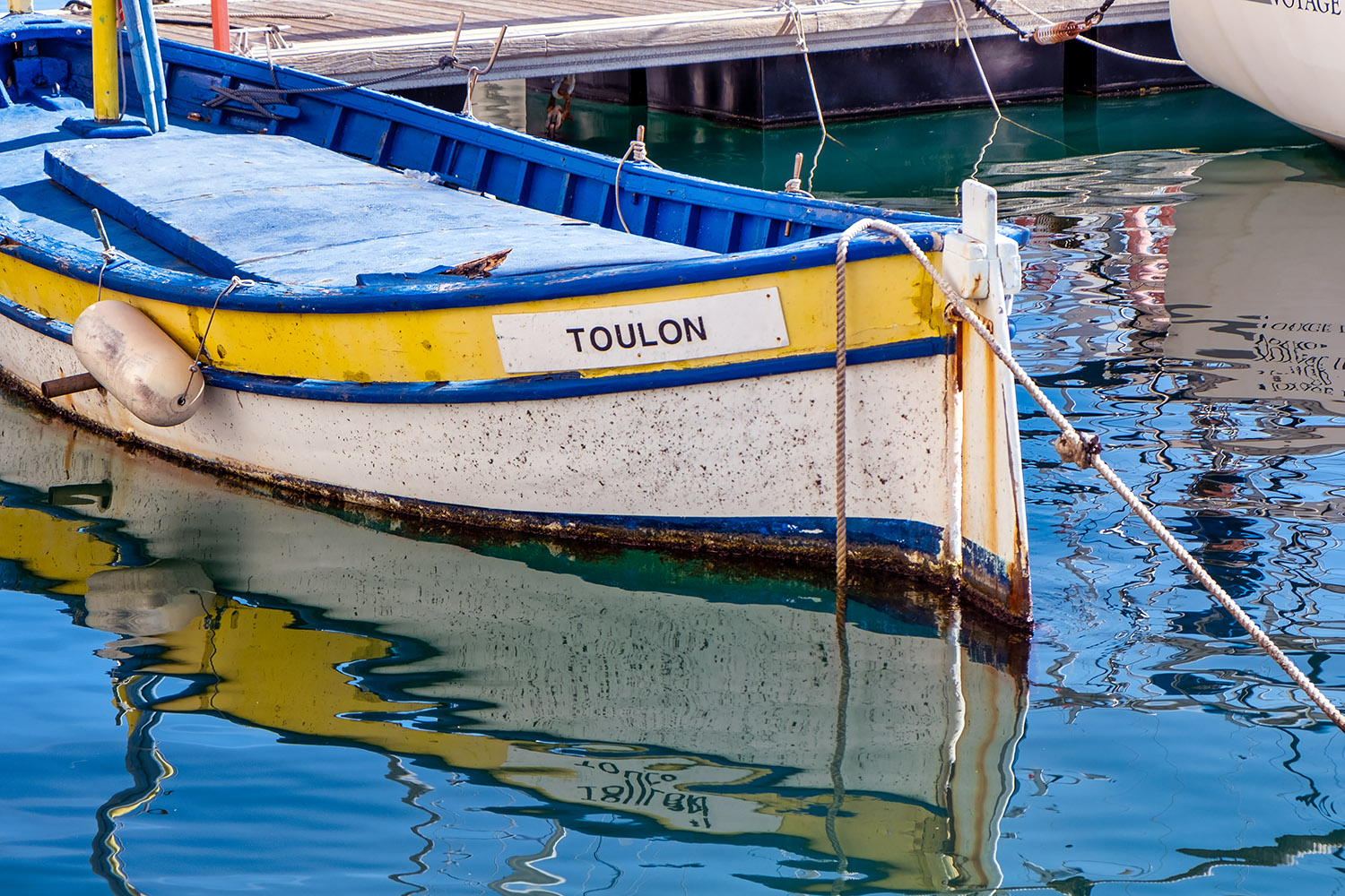 The port of Toulon accommodates everything from the smallest fishing boat...